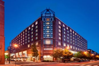 Le Meridien Boston Cambridge