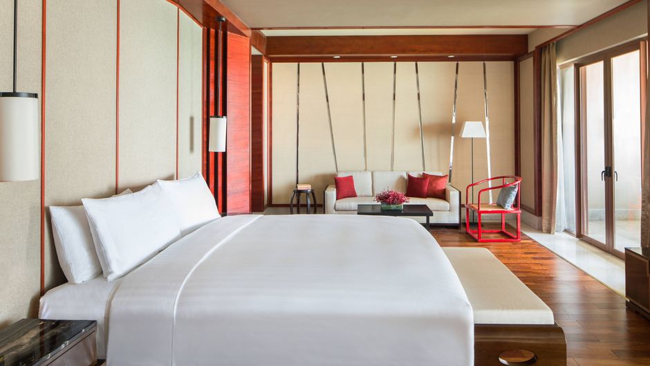 Haikou Marriott Hotel Suite