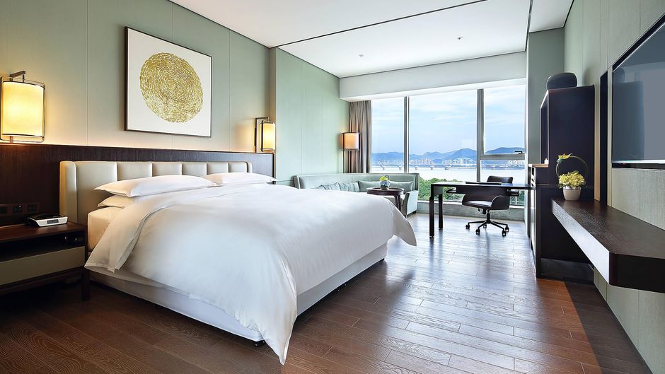 Sheraton Grand Hangzhou Binjiang Hotel Room