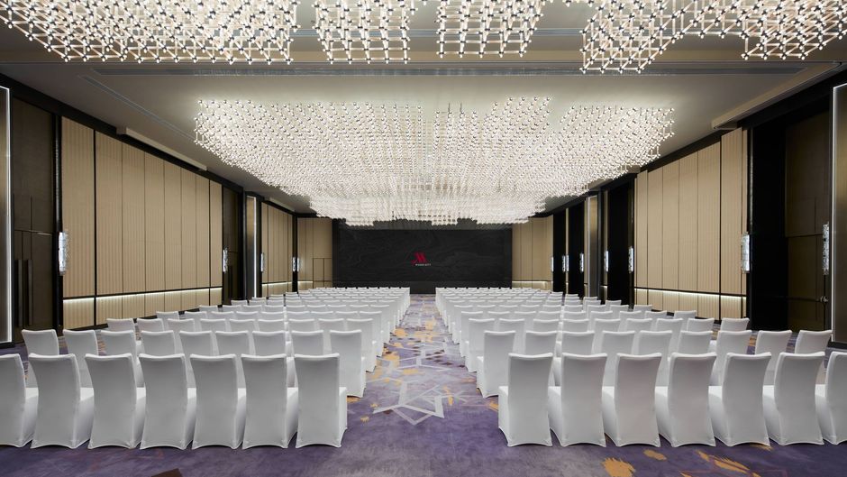 Wuhan Marriott Hotel Optics Valley Meeting