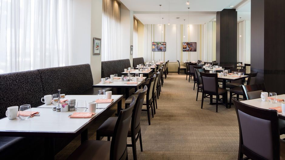 Delta Edmonton South Hotel & Conf Ctr Restaurant
