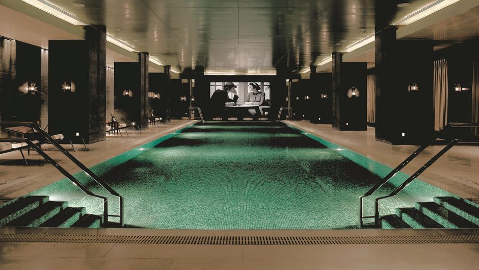 The Ritz-Carlton Beijing, Financial St Pool