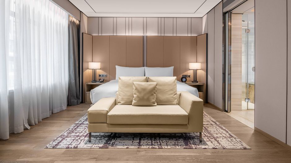 Chengdu Marriott Hotel Financial Centre Room