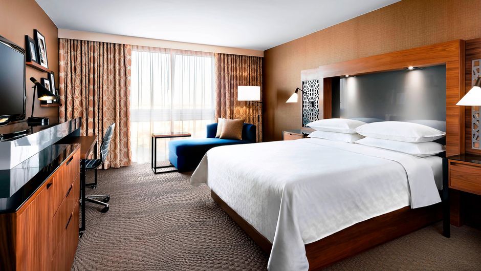 Sheraton Toronto Arpt Hotel & Conf Ctr Room