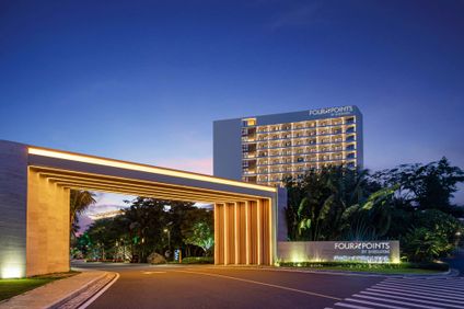 Four Points Sheraton Wuchuan Loong Bay