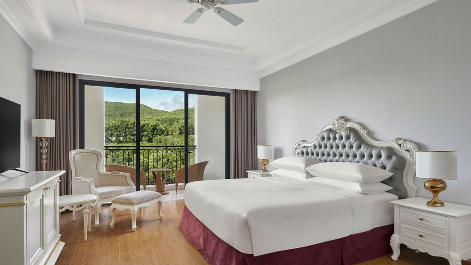 Nha Trang Marriott Resort & Spa, Hon Tre Room