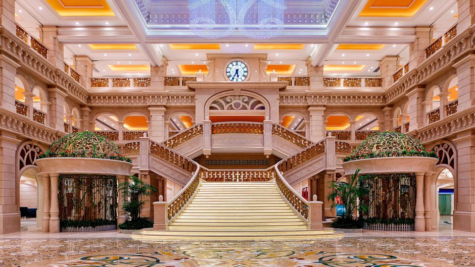 Four Points by Sheraton Heyuan Resort Lobby