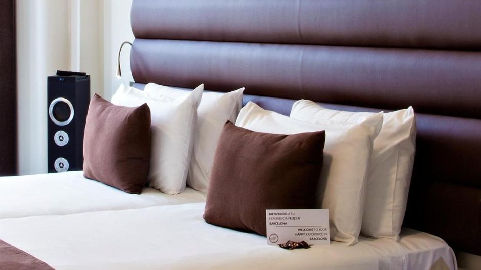 1881 Barcelona Grand Rosellon Hotel Room