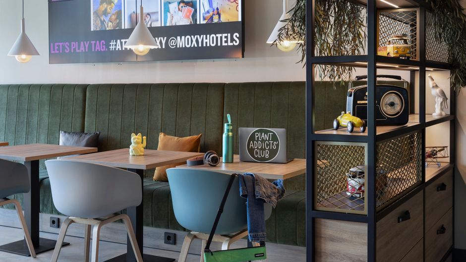 Moxy Vienna City East Lobby