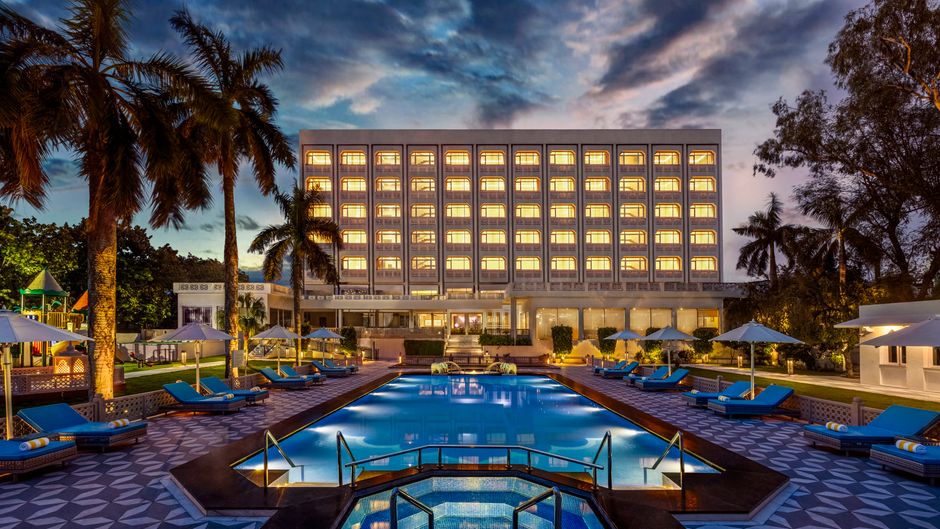 The Gateway Hotel Fatehadbad Rd Agra Exterior