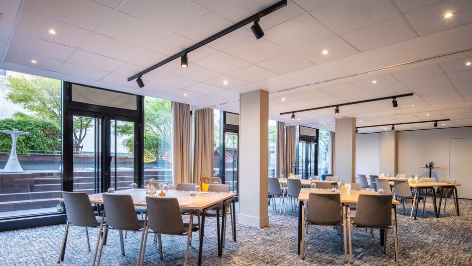 Renaissance Paris Arc de Triomphe Hotel Meeting