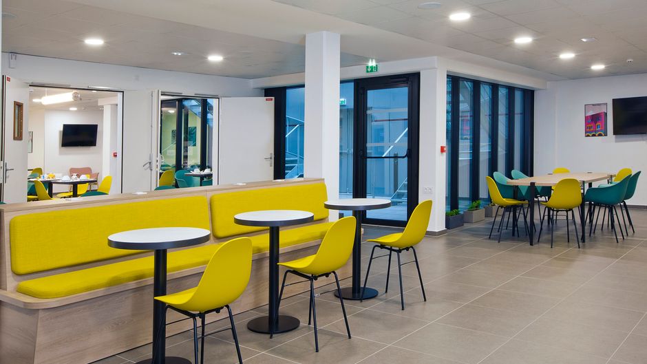 Sejours and Affaires Aparthotel Paris Lobby