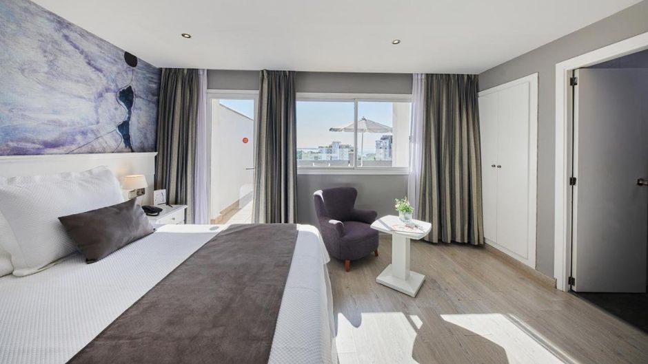 Hotel Joan Miro Room