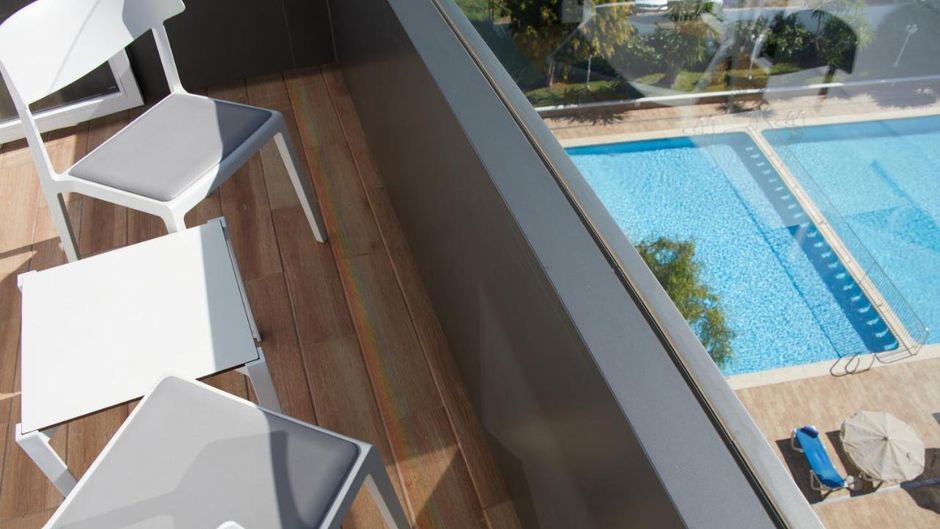 Hotel Joan Miro Pool