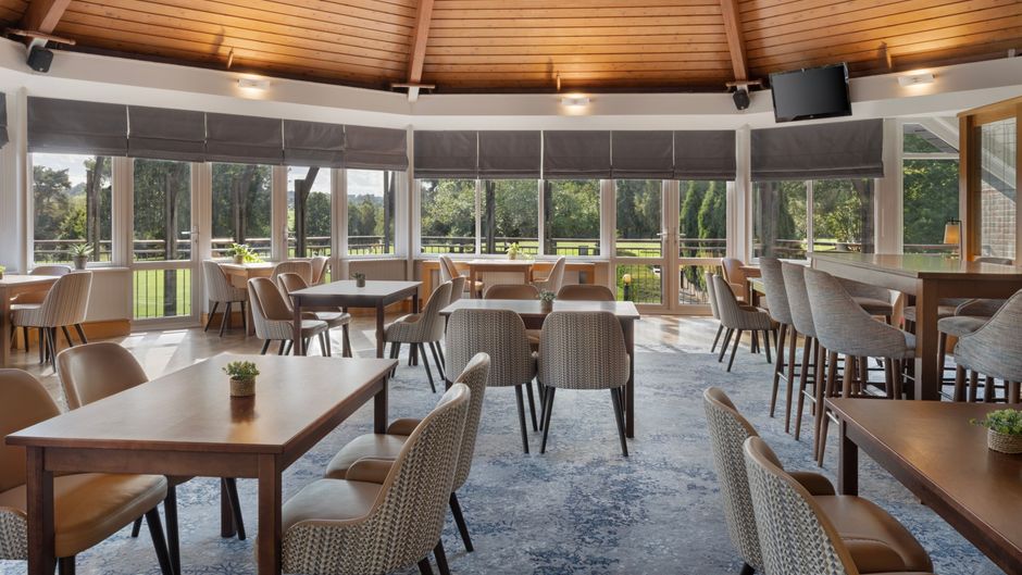Delta Hotels Tudor Park Country Club Restaurant