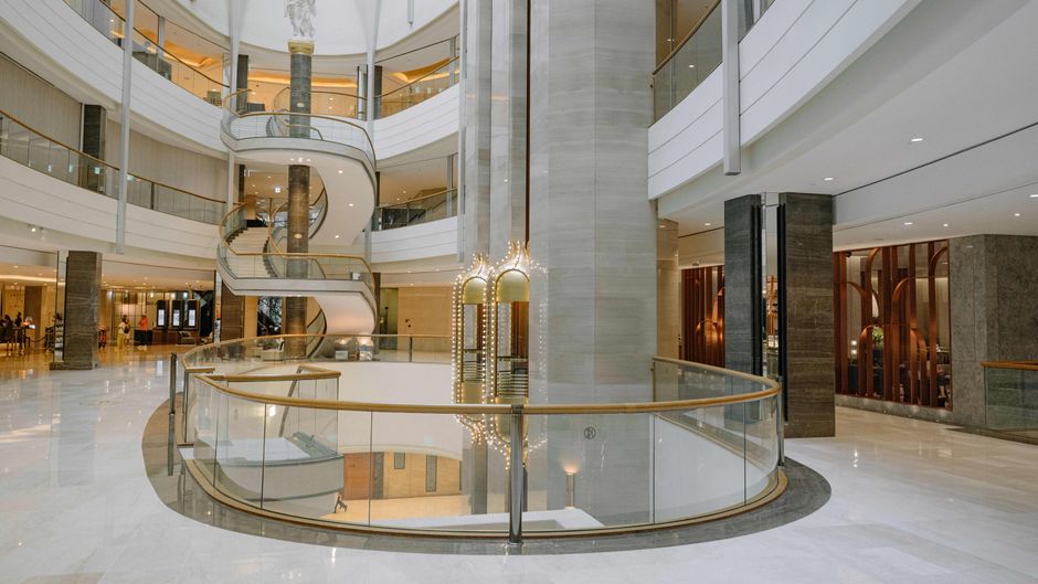 Lotte Hotel World Lobby