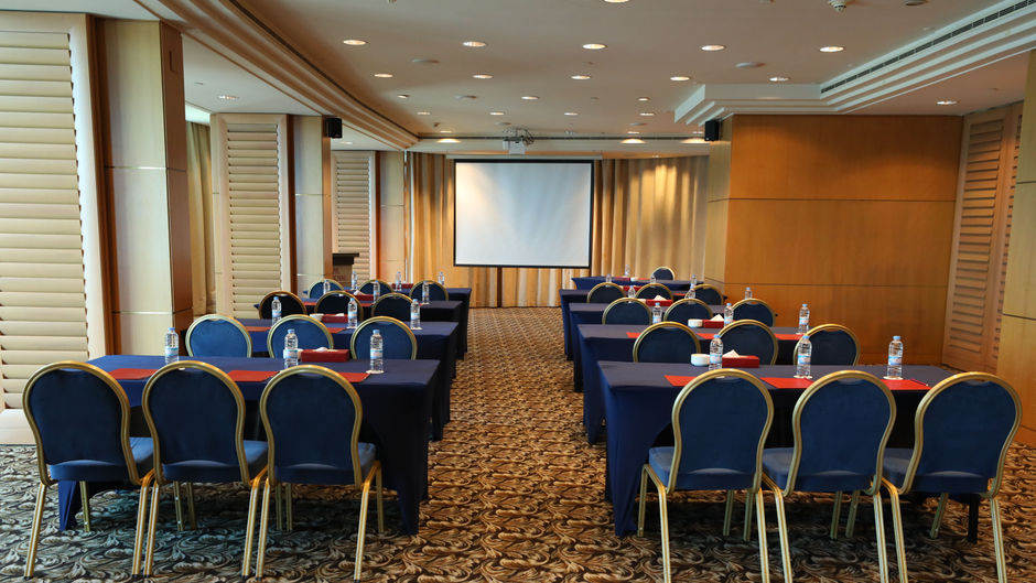 Le Royal Hotel Beirut Meeting