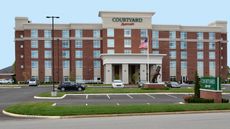 Courtyard Youngstown Canfield