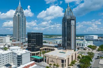 Renaissance Riverview Plaza Hotel Mobile