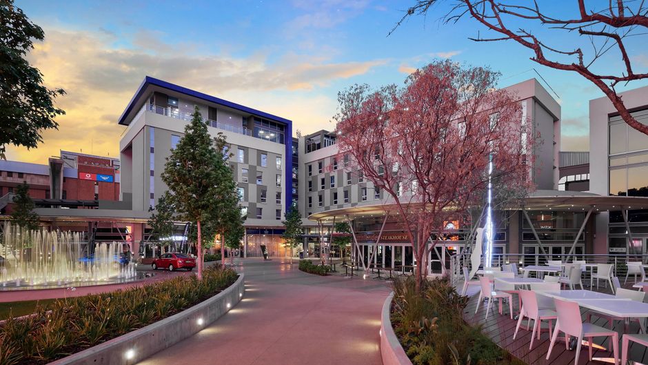 Protea Hotel Pretoria Loftus Park Exterior