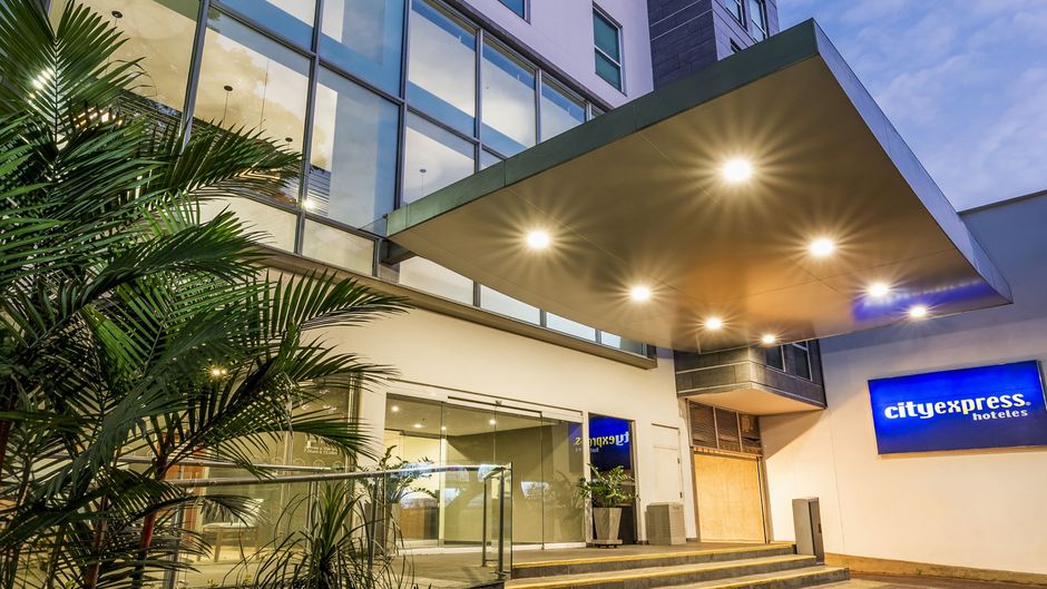 City Express Plus by Marriott Exterior