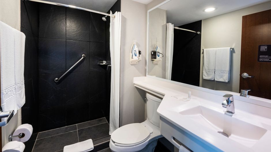 City Express Plus by Marriott Room