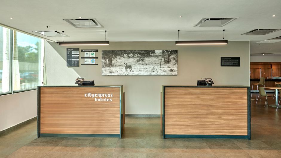 City Express by Marriott Hermosillo Lobby