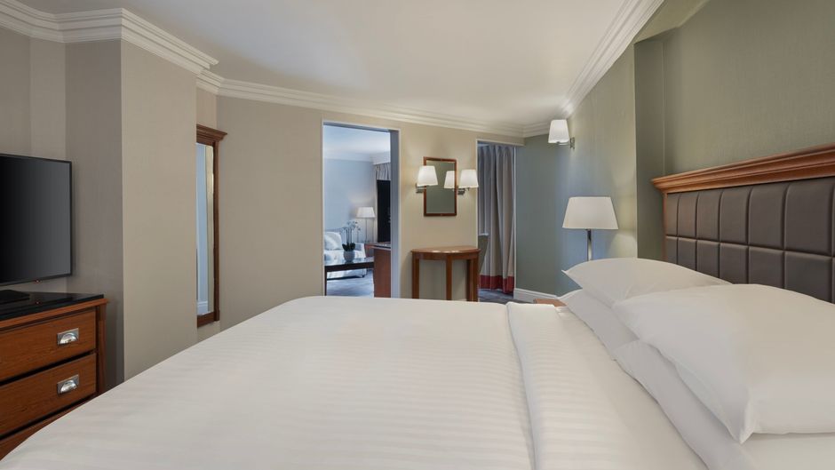 Delta Hotels Huntingdon Suite