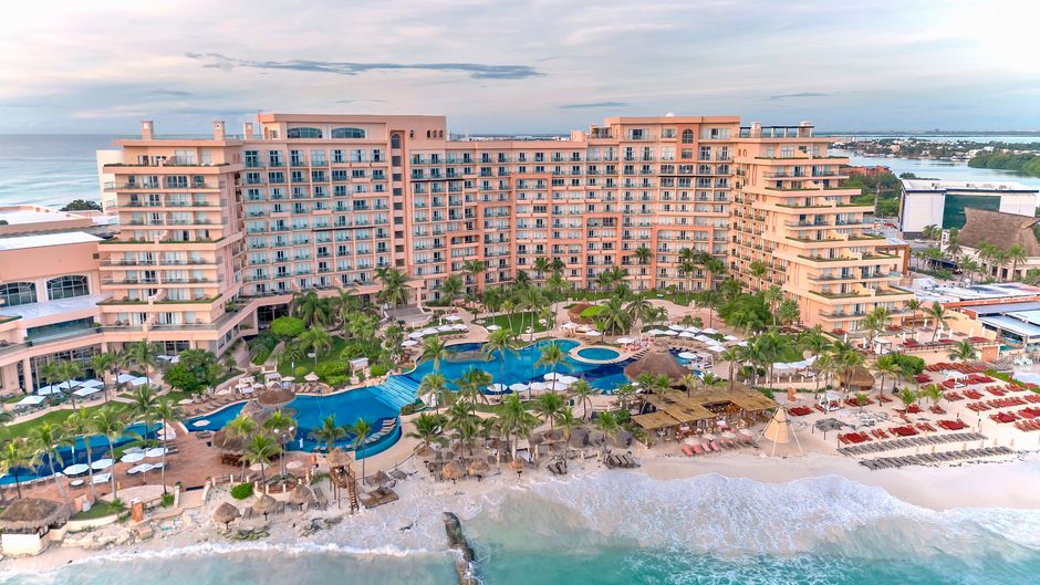 Grand Fiesta Americana Coral Beach Exterior
