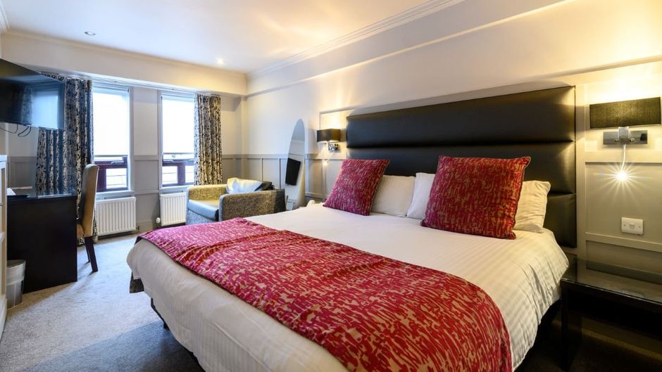Glynhill Hotel & Leisure Club Room