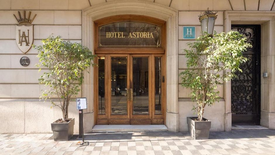 Hotel Astoria Exterior