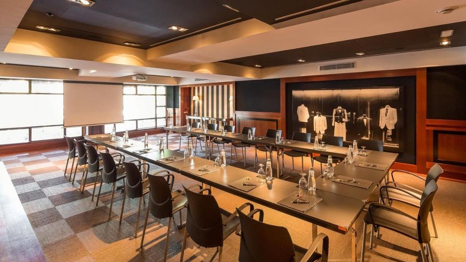 U232 Hotel Meeting