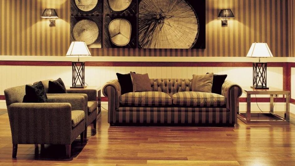 Hotel 1898 Lobby