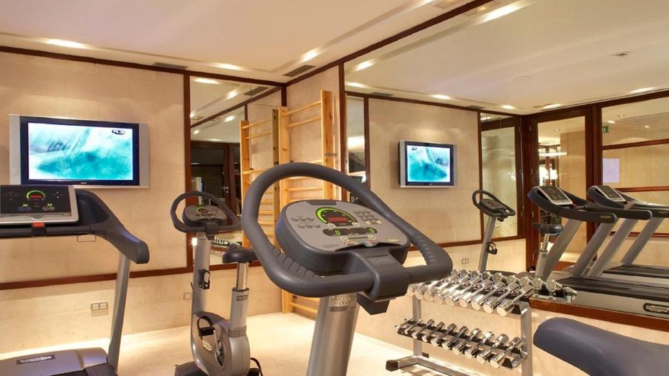 Hotel 1898 Health Club