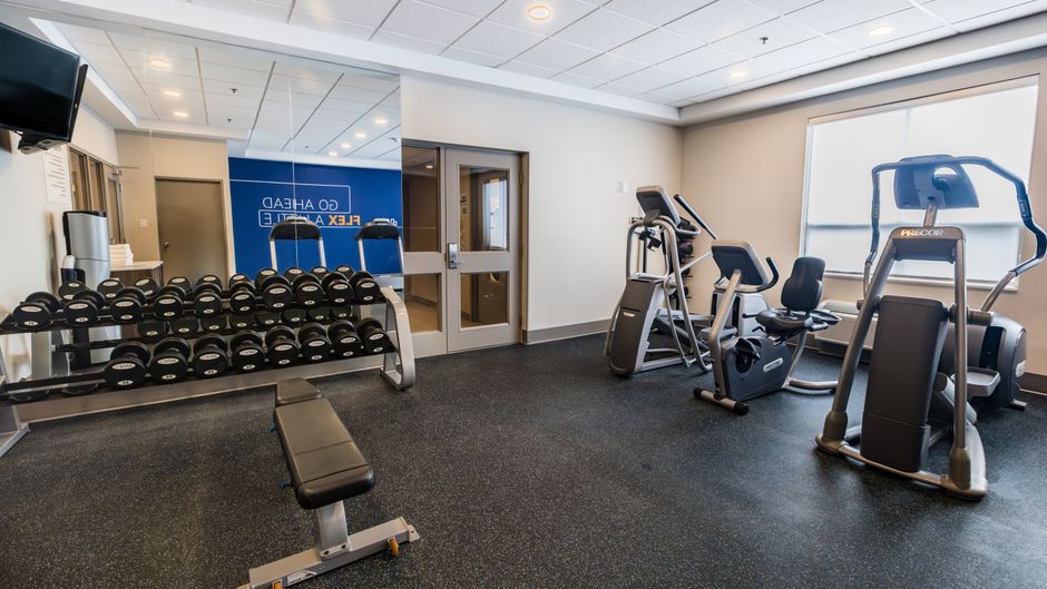 Holiday Inn Express Toronto-North York Health Club