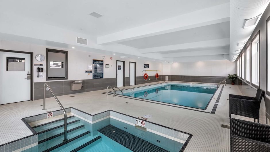 Sandman Hotel Grande Prairie Pool