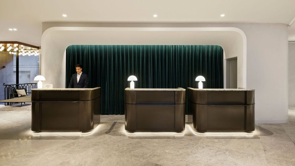 Le Meridien Melbourne Lobby