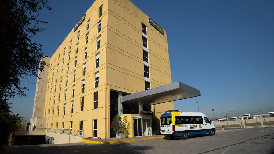 City Express by Marriott Airport Exterior