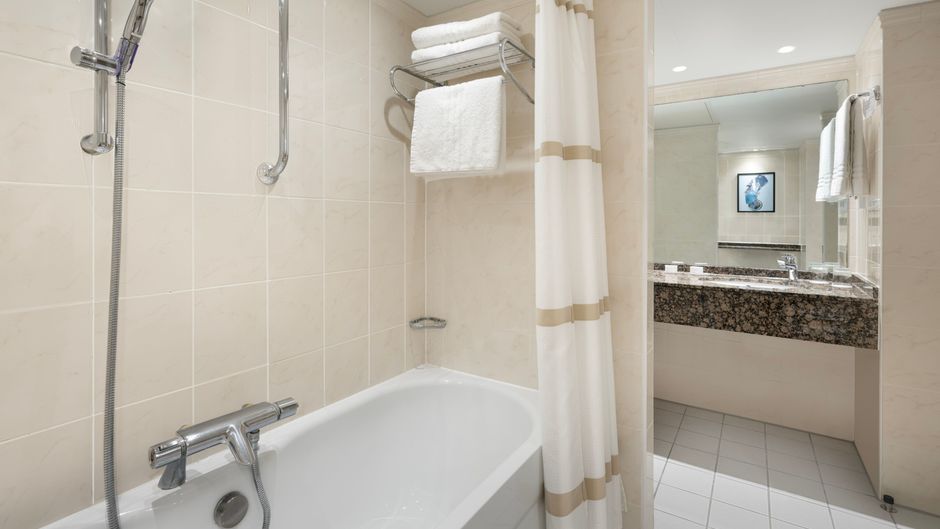 Delta Hotels Heathrow Windsor Room