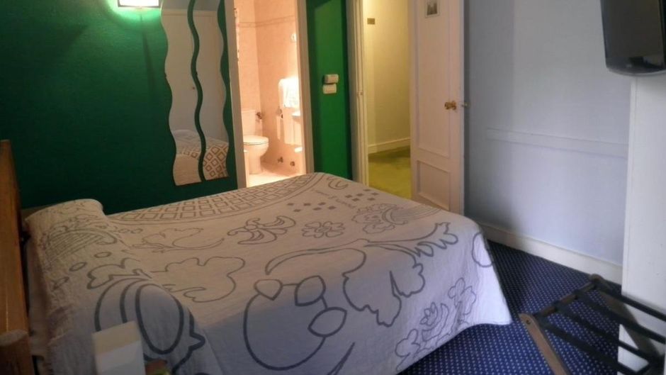 Hotel Photo Zabalburu Room