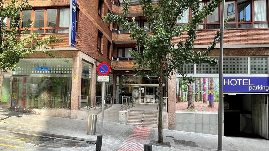 Hotel Photo Zabalburu Exterior
