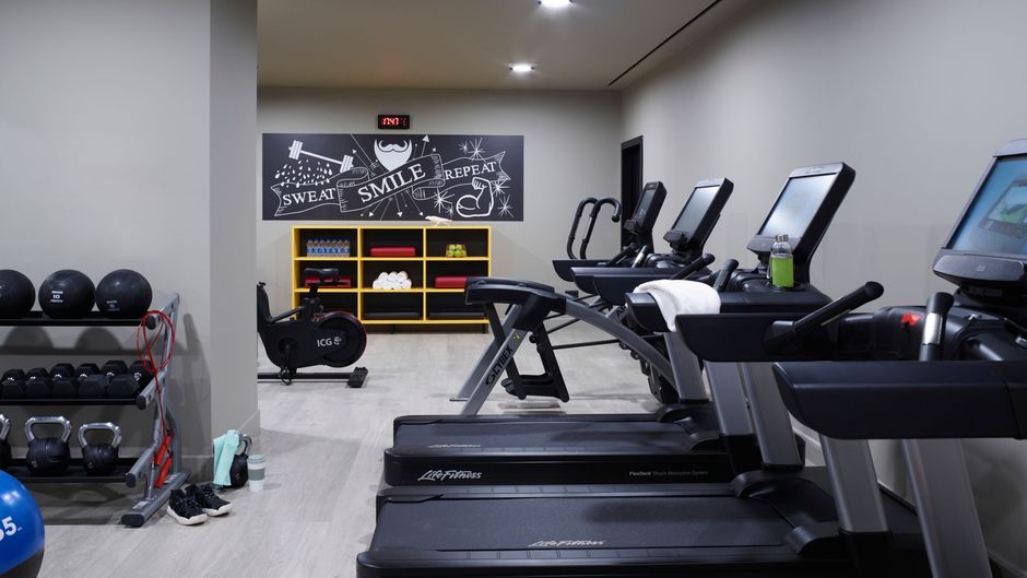 Moxy Athens City Recreation