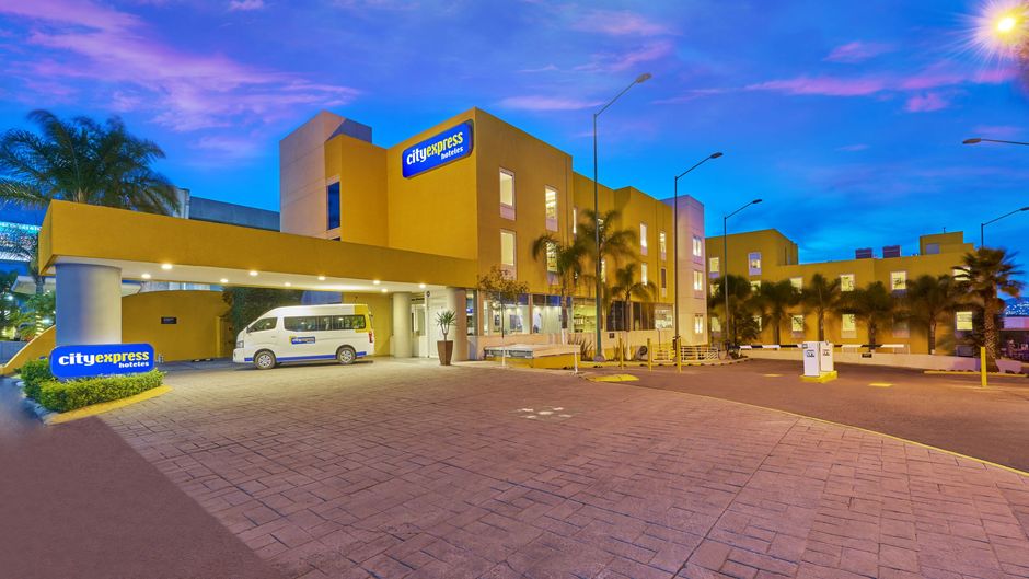 City Express by Marriott Queretaro Exterior