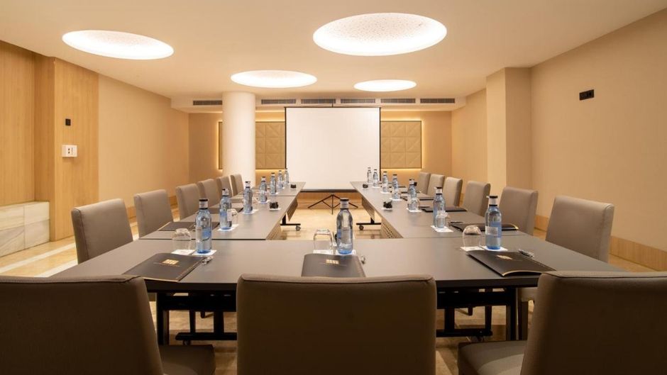 Granada Center Hotel Meeting