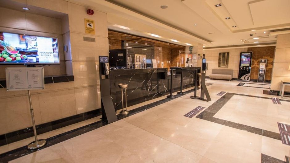 Hotel Andalucia Center Lobby