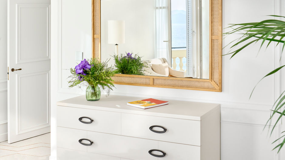 Carlton Cannes, a Regent Hotel Suite