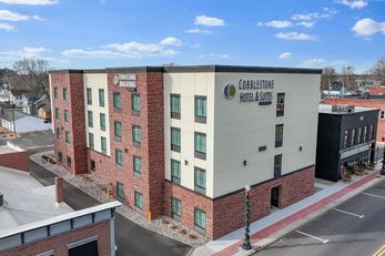 Cobblestone Hotel & Suites