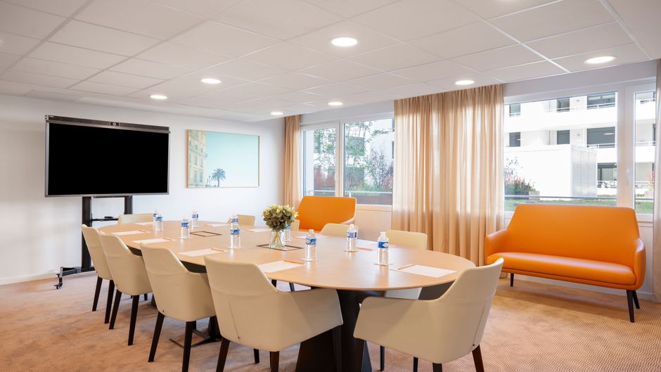 Residhome Nice Appart Hotel Aeroport Meeting