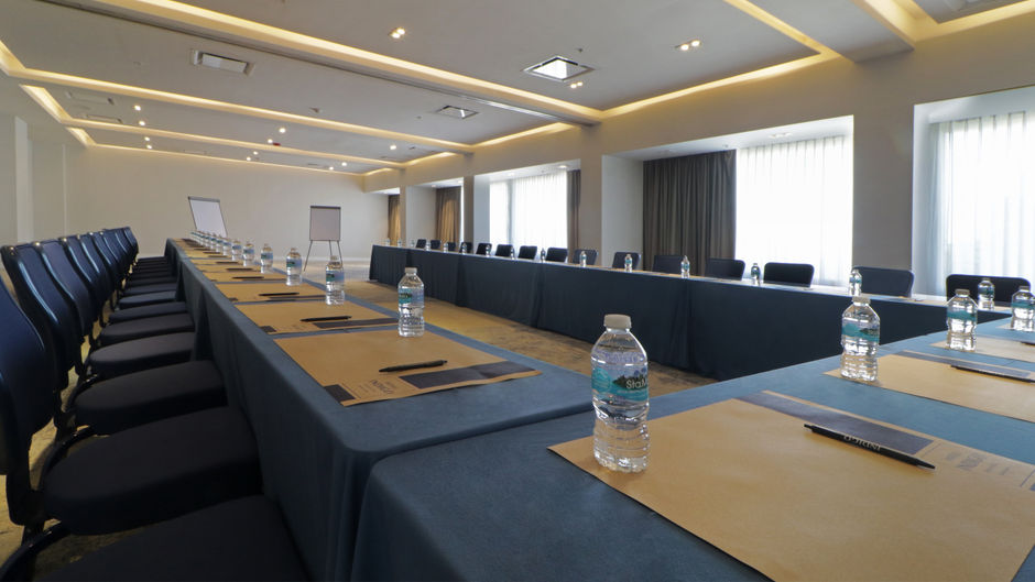 Hotel Indigo Guadalajara Expo Meeting