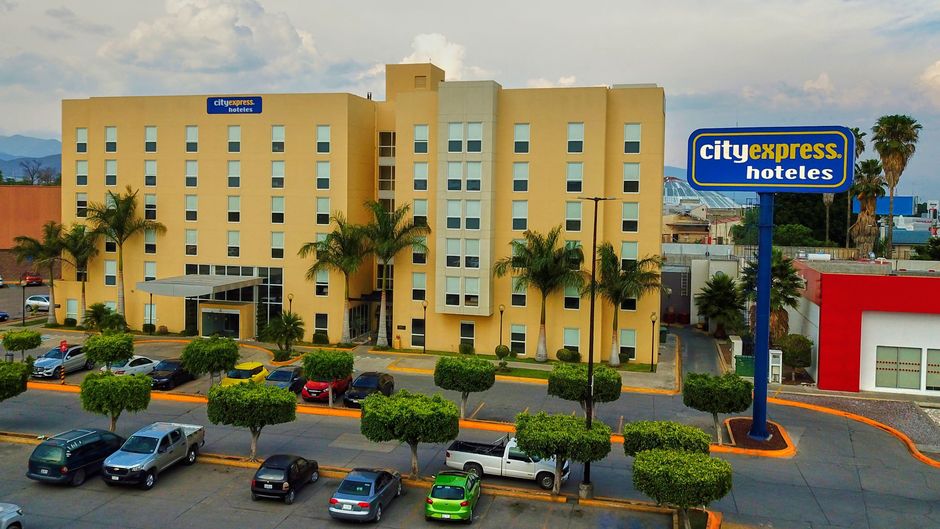 City Express by Marriott Tehuacan Exterior
